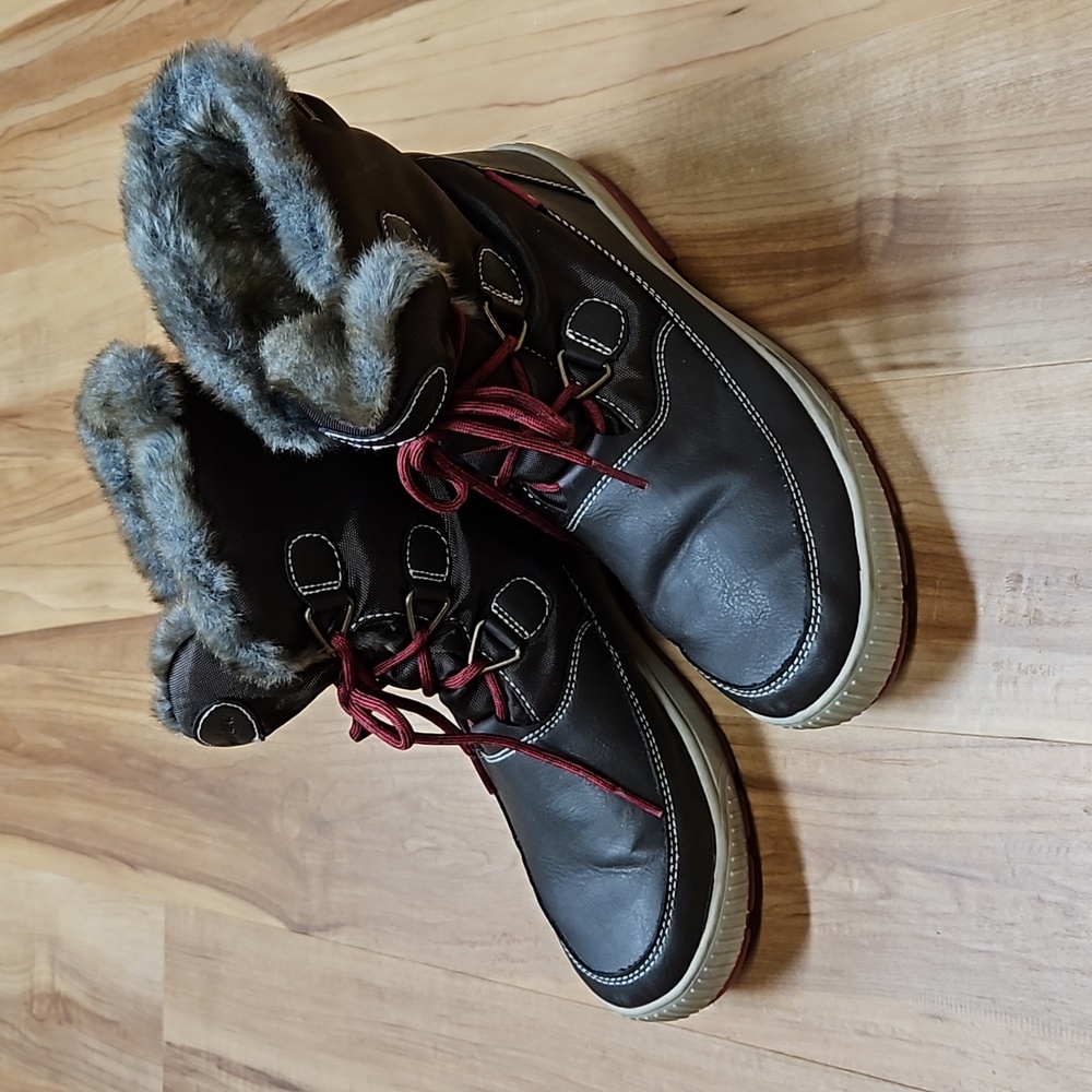 Skechers waterproof brown winter boots
